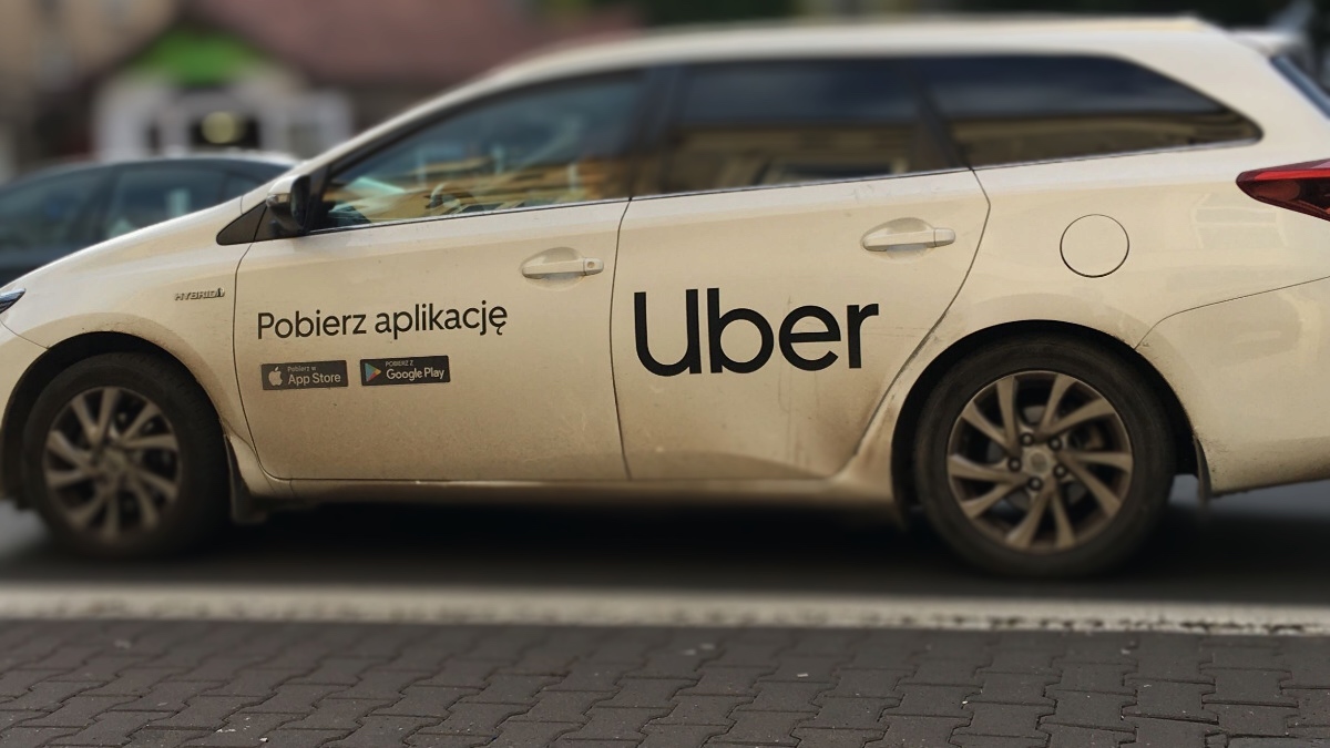 Uber rozczarował. Robotyczne taksówki nie olśniły Wall Street