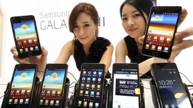 Samsung ściemnia, ale dobrze na tym wychodzi