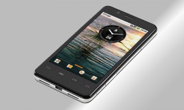MWC 2012: Orange z Intelem pragną przenieść doświadczenia z drogich telefonów na rynek masowy