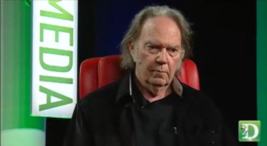 Neil Young nie ma racji, jakość nie uratuje muzyki – muzyka nie potrzebuje ratunku