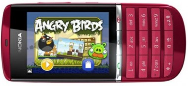 Nokia Asha 300 – telefon dla odważnego tradycjonalisty