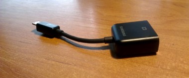 Kabel miniVGA od Samsunga niczym komputerowy Święty Graal