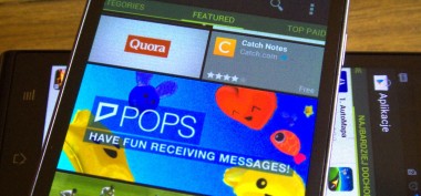 Chwila, to dotychczas aplikacje w Google Play mogły pobierać aktualizacje z zewnątrz?!