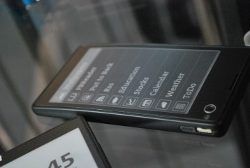 MWC 2013: YotaPhone – to się nazywa prawdziwa innowacja!