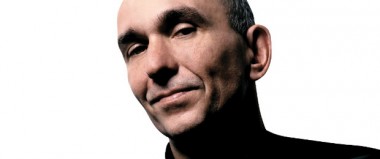 Peter Molyneux – historia upadłego wizjonera jest równie niesamowita, co jego gry