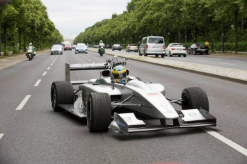 Polak dostał zaproszenie do Formuły E &#8211; czekają nas elektryzujące wyścigi