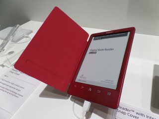 IFA 2013: Sprawdziliśmy czytniki ebooków z epapierem. Klasyczne, podświetlane, kolorowe, a nawet elastyczne