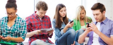 Życie w świecie nowych technologii jest inne. Ani gorsze, ani lepsze