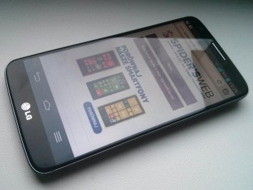 Z takimi ekranami w smartfonach złoty interes zaczną robić producenci powerbanków