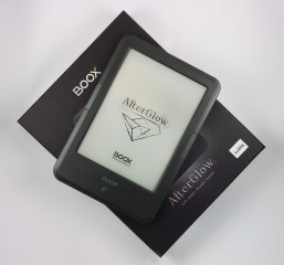 Onyx Boox C65 AfterGlow, czyli czytnik z Androidem zintegrowany z Legimi – pierwsze wrażenia Spider’s Web