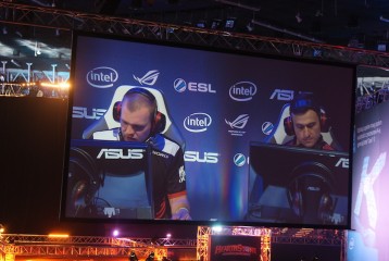 Polacy mistrzami! Virtus.pro zdobywa puchar podczas finałów Intel Extreme Masters 2014
