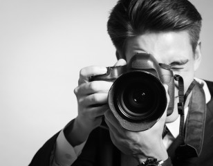 W tych sklepach zrobisz prezent dla fotografa – zestawienie najlepszych świątecznych ofert na sprzęt foto