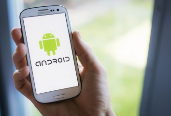 Google pokazuje NSA środkowy palec. Android dołącza do iPhone’ów i będzie bezpieczniejszy