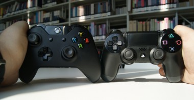 Kontroler Xbox One kontra DualShock 4 – pojedynek padów do gier
