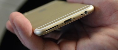 Sprawdzili jak wyginają się konkurencyjne smartfony. Wyniki nie są zbyt korzystne dla iPhone’a 6 Plus