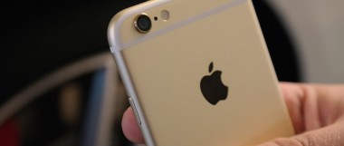 iPhone 6 i bateria: Samsung może odpalać kolejną edycję kampanii “wall huggers”