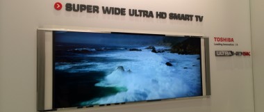 Ekrany ukryte w… lustrach proponuje Toshiba