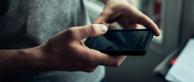 Hej, sądy, co z wami?! SMS-owy oszust zapłaci grosze za naciąganie klientów