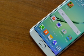Perfekcja nie musi być nudna. Samsung Galaxy S6 Edge – recenzja Spider’s Web