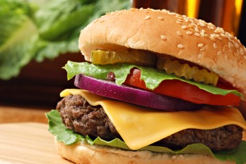 Już niedługo w menu pojawią się hamburgery z probówki. Nawet nie poczujemy różnicy