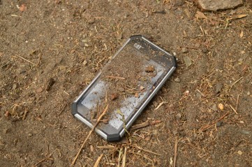 Jaki wytrzymały smartfon warto kupić? Oto najlepsze telefony