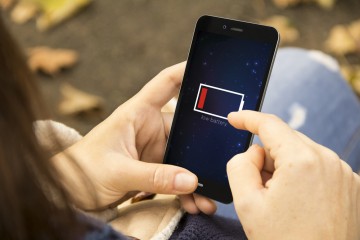 Uważaj na co pozwalasz aplikacjom. Twoją lokalizację można wyczytać nawet z… akumulatora