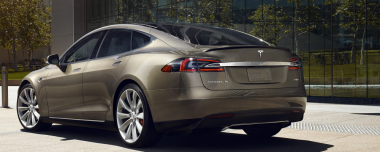Nowa Tesla S i nowe podejście Muska do branży moto – poprzeczka została właśnie podniesiona