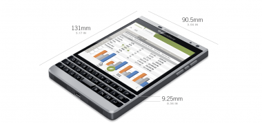 Oto nowy BlackBerry Passport. No, prawie