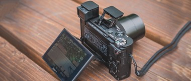 Japoński aparat niczym szwajcarski scyzoryk. Sony RX100 IV – recenzja Spider’s Web