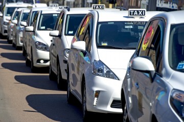 Taksówkarzu &#8211; kiedy ty strajkujesz, nowa konkurencja zabiera ci chleb