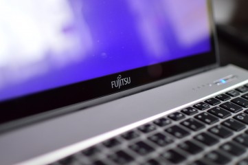 Fujitsu Lifebook S935 - recenzja Spider's Web