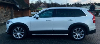 Od wczoraj jeżdżę Volvo XC90, czyli samochodem moich marzeń. Nie sądziłem, że najbardziej zaskoczy mnie w nim ta mała pierdoła