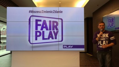 Koniec z nietrafionym abonamentem. Play daje miesiąc na zmianę umowy lub zwrot sprzętu