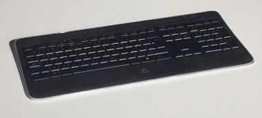 Logitech K800