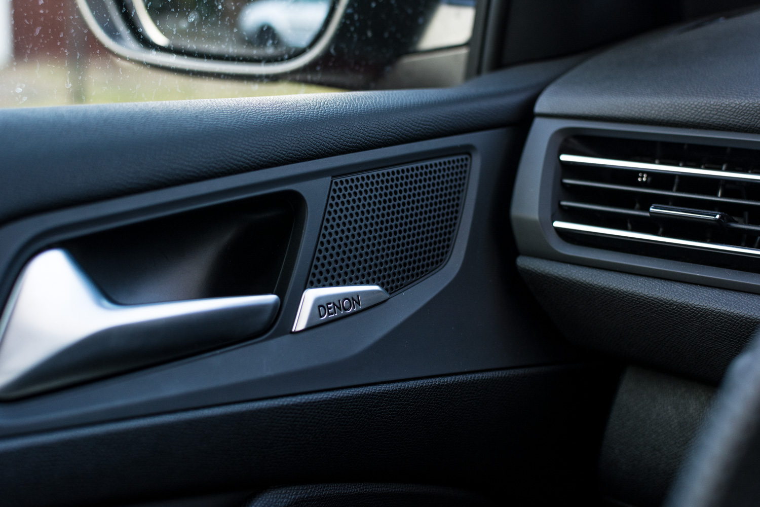 Peugeot 308 GTi sprawdzamy system multimedialny