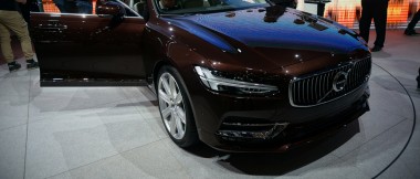 XC 90 Excellence i V90 - Volvo stawia na hybrydy