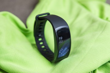 Samsung Gear Fit 2 - recenzja Spider's Web