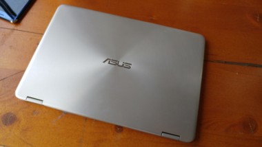 Świetny konwertowalny laptop za niewielkie pieniądze. Asus UX360 – pierwsze wrażenia