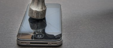 Wideo dnia: Sklep Apple zdemolowany przez klienta