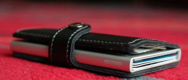 Nowoczesny portfel bez grama elektroniki. Oto Secrid Miniwallet