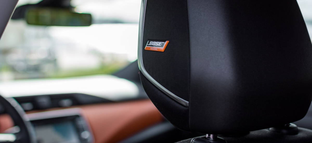 Nissan Micra z systemem Bose Personal.