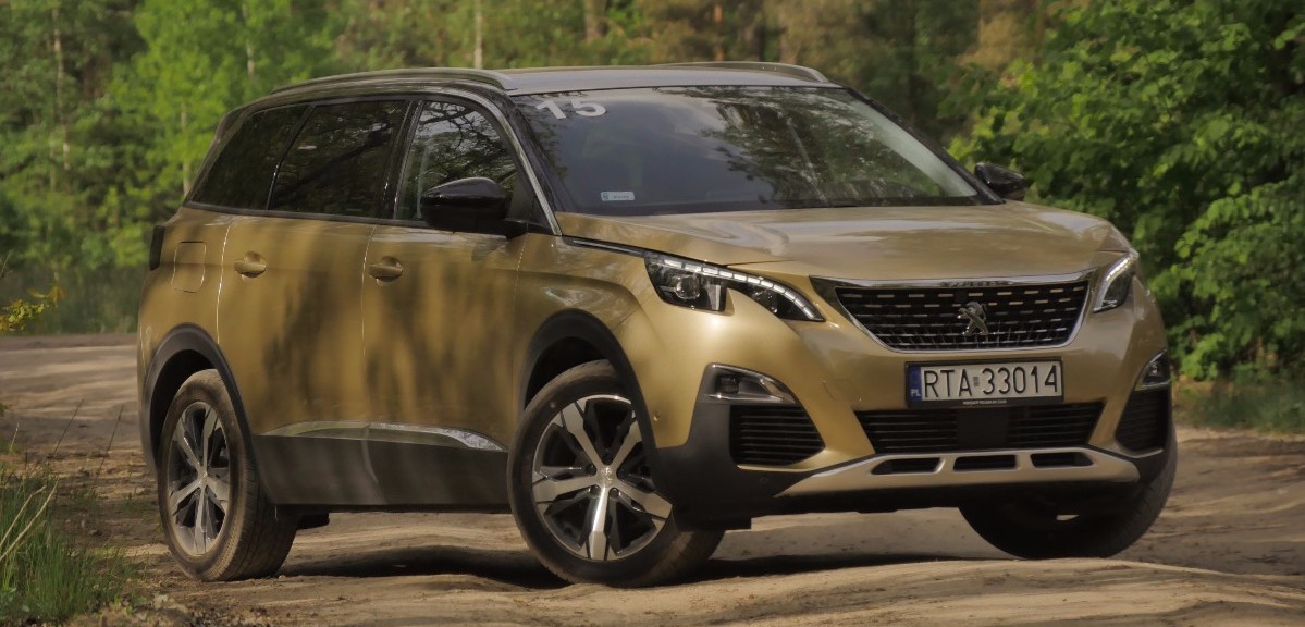 Nowy Peugeot 5008 to SUV pełen sprzeczności pierwsza