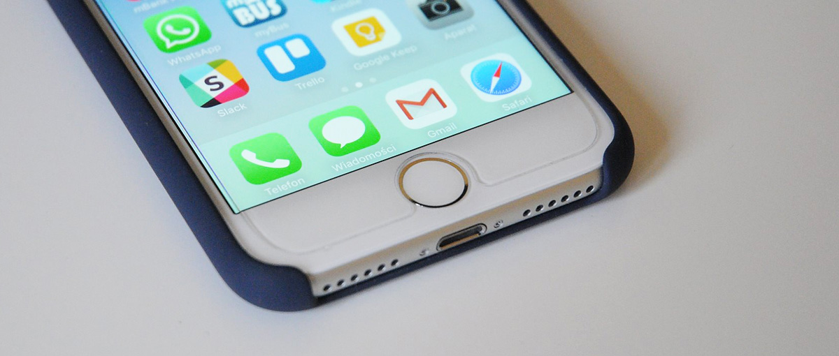Apple przestrzelił. Użytkownicy chcą złącza słuchawkowego w iPhonie