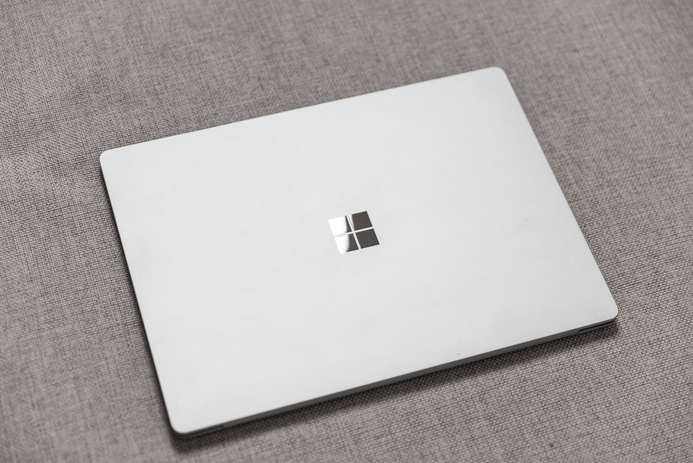 Surface Laptop to świetny pecet. Ale są lepsze - recenzja Spider's Web