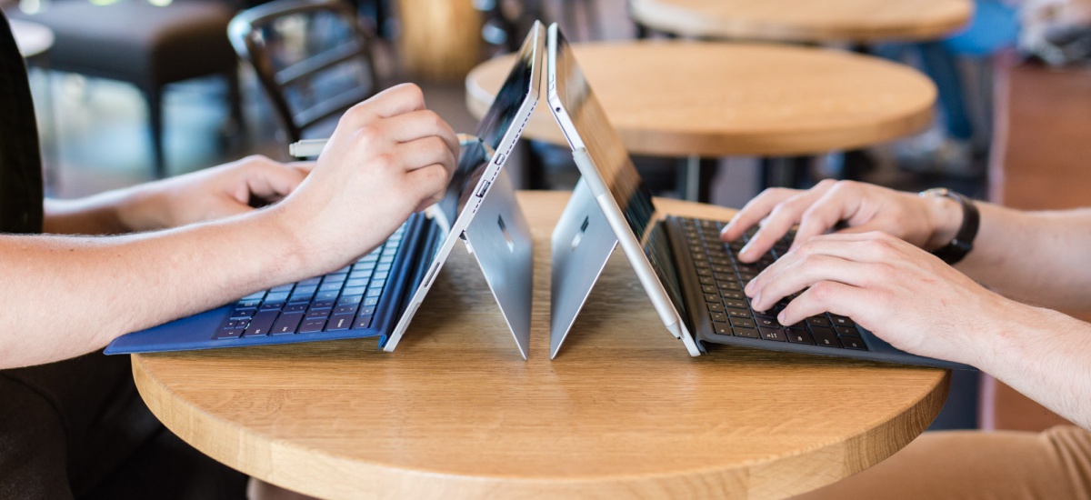 Nowy Surface Pro kontra Surface Pro 4 - co wybrać?