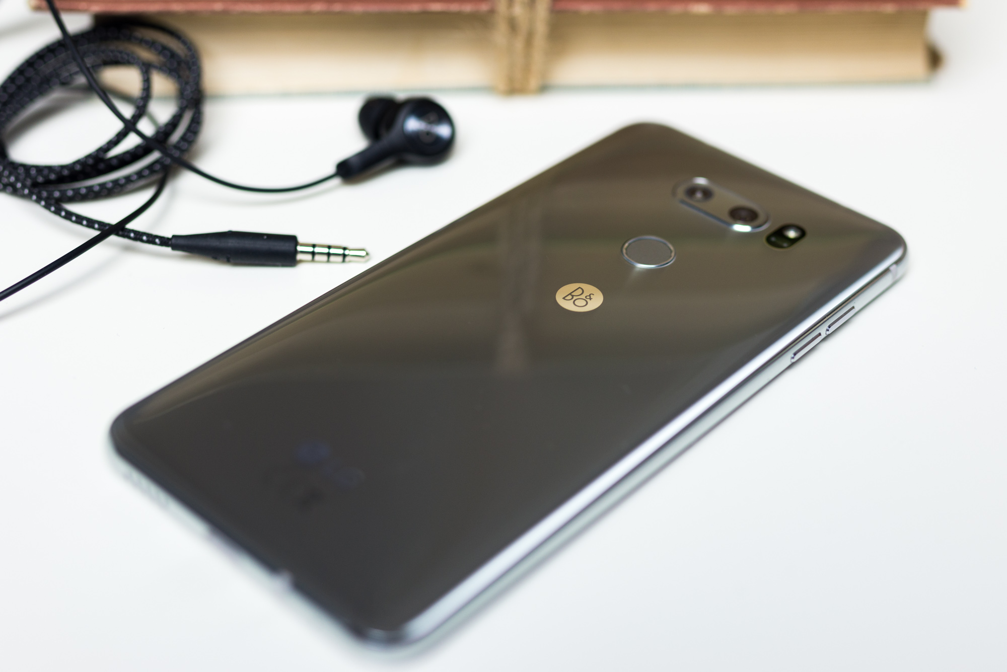 Najbardziej niedoceniony smartfon 2017 roku. LG V30 – recenzja