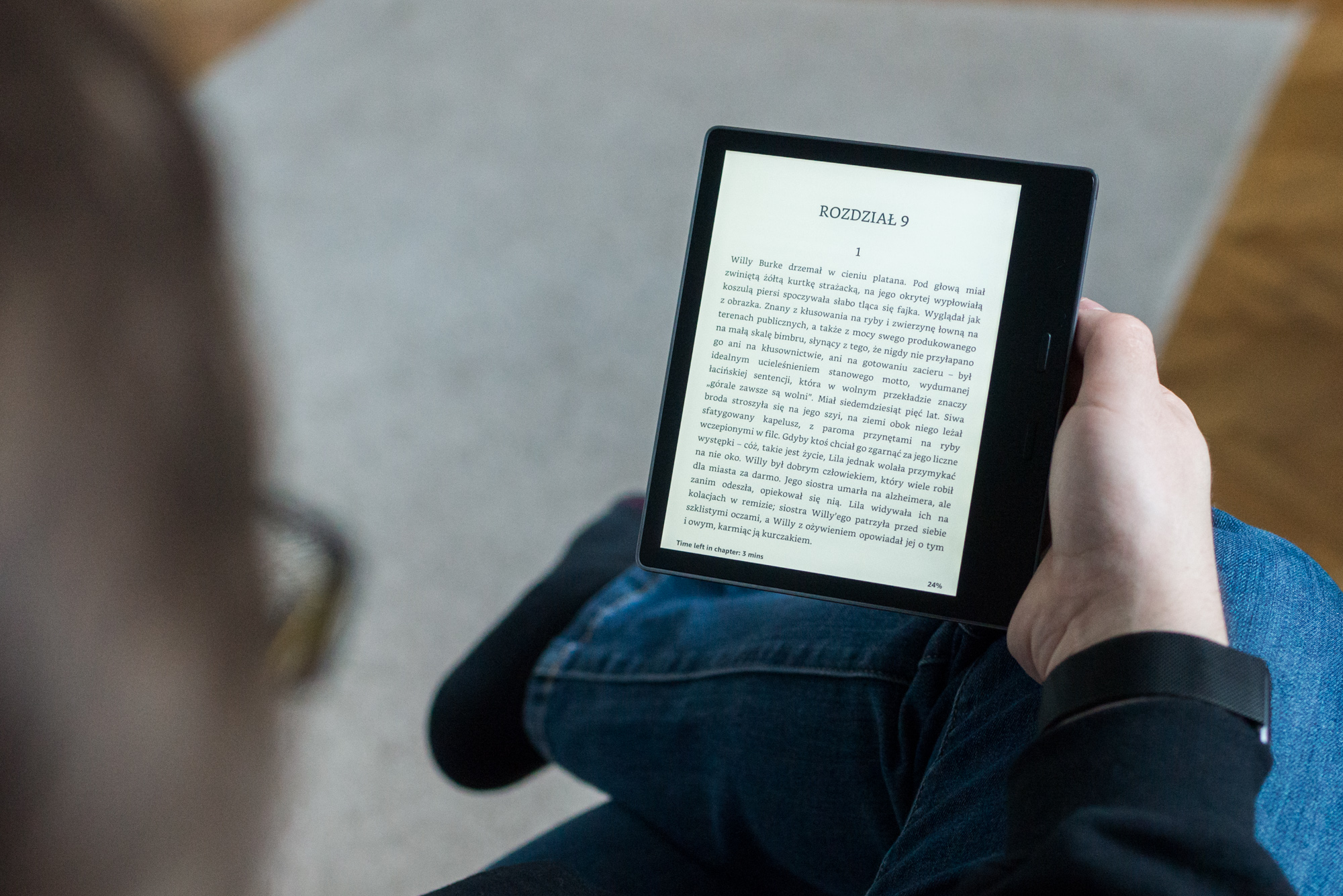 The new Kindle Oasis 3 makes a nod to the night brands. The display