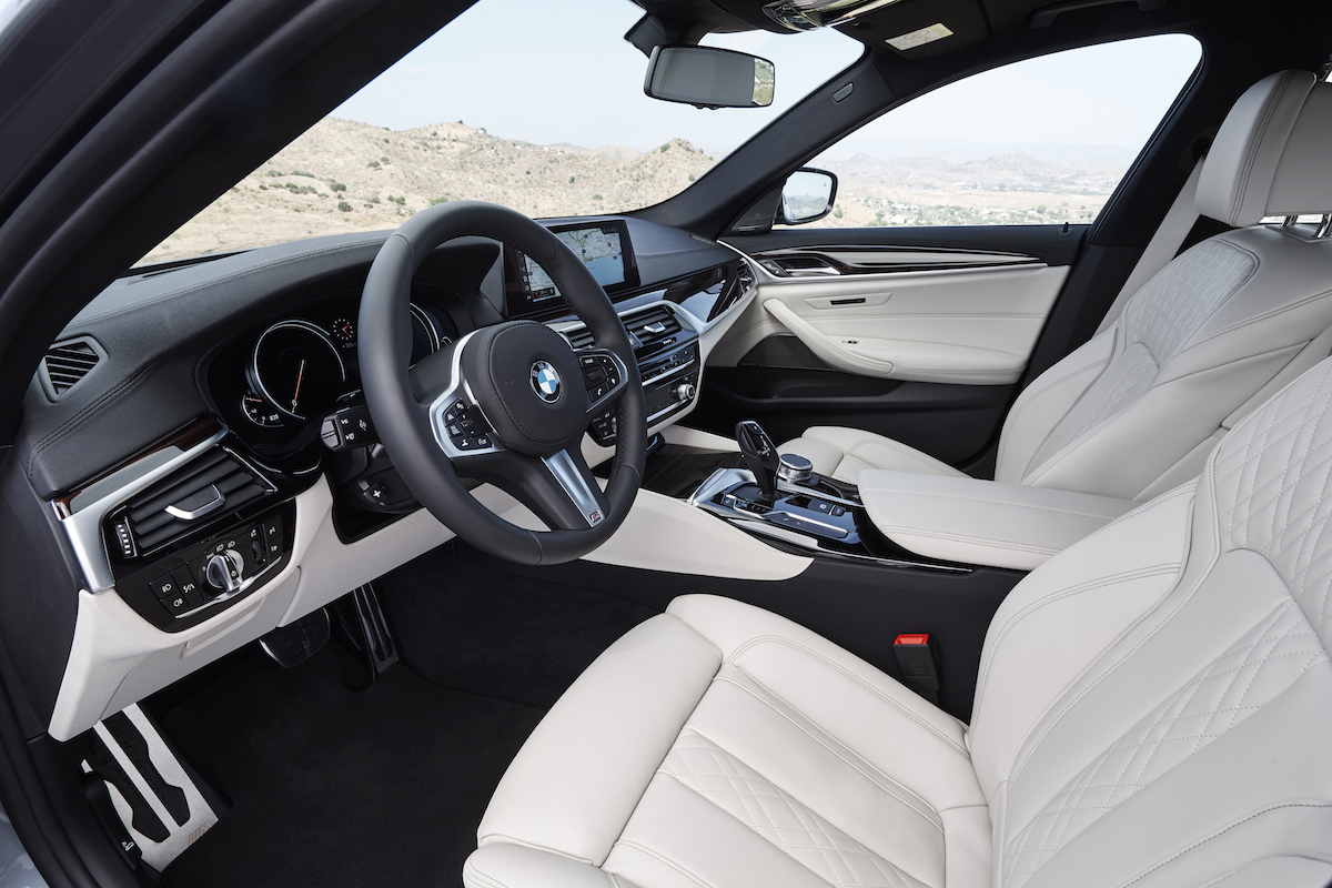 BMW planuje wprowadzić abonament na Apple CarPlay
