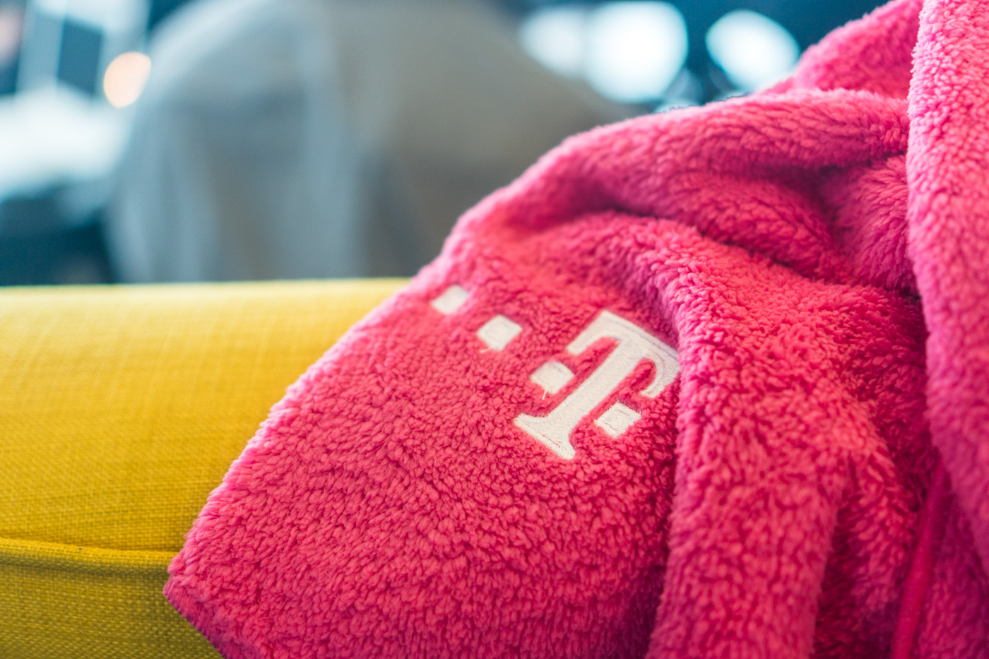 t-mobile wyniki finansowe 2017