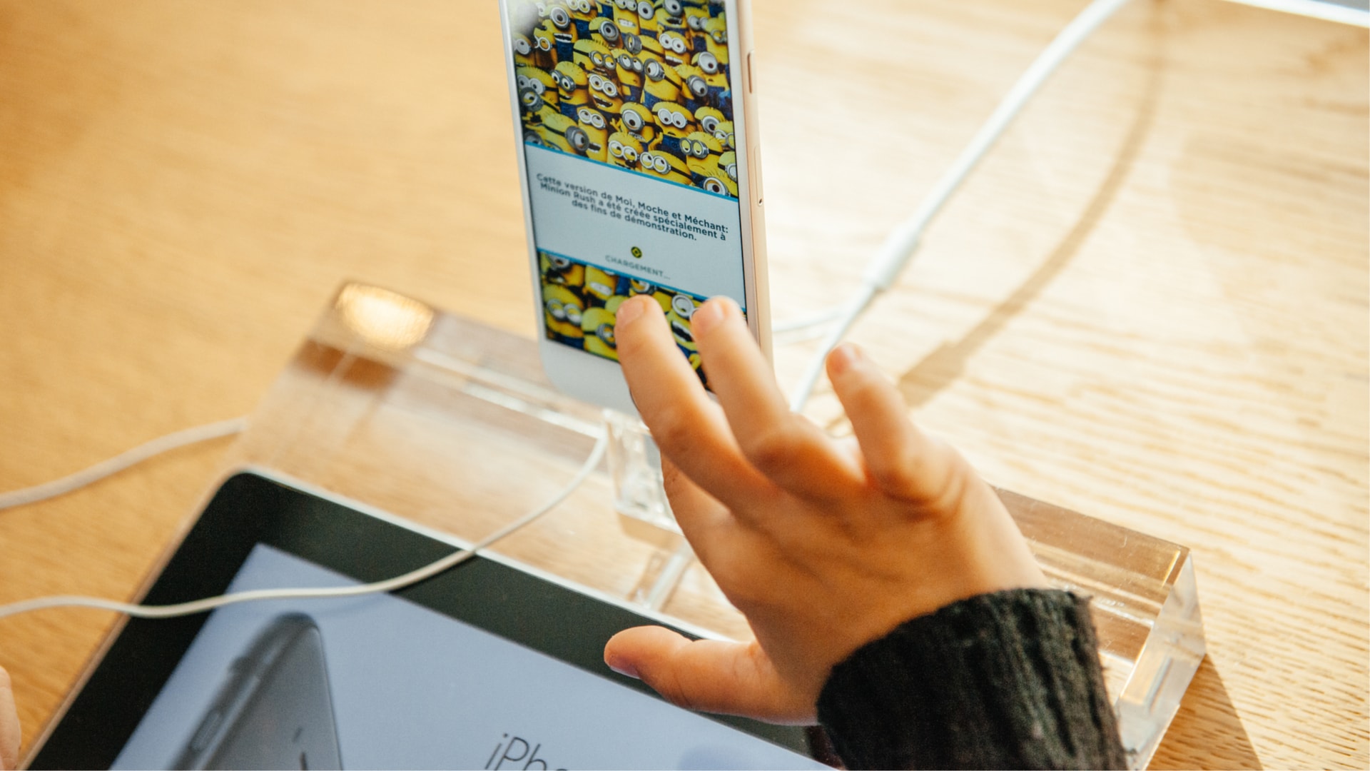 iPhone dla dziecka? Chmura rodzinna i kontrola rodzicielska [PORADNIK]